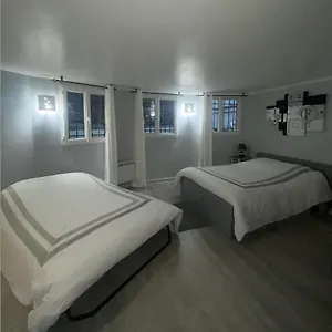 Apartamento Beau Meublé 2min Du Moulin Rouge, París